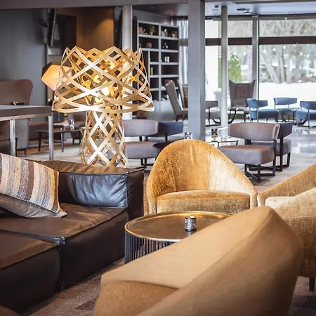 英特里品质酒店 4*