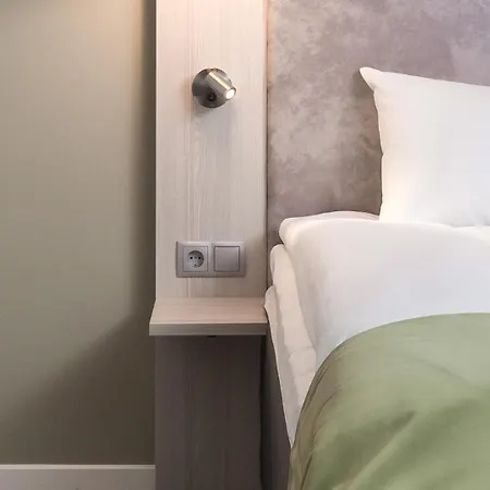 מלון Quality Entry