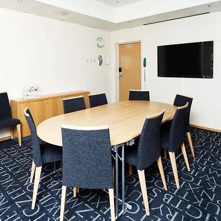 英特里品质酒店 4*