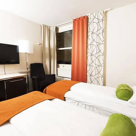 Quality Entry Hotell 4*