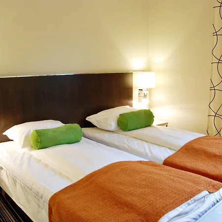 Отель Quality Entry